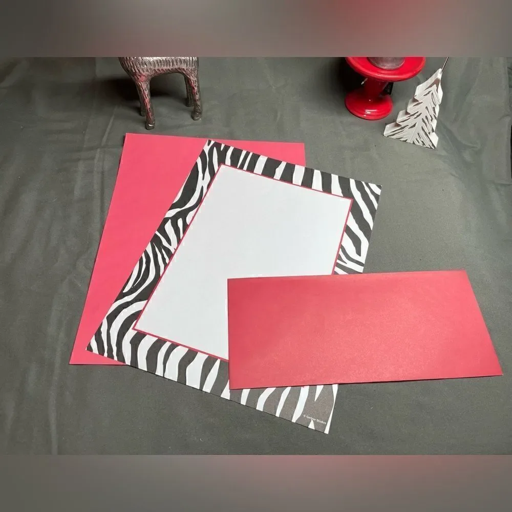 🔥❤️🔥44+ NEW! Zebra 2-Sided Stationery Gartner Coordinating Red Envelopes Set…